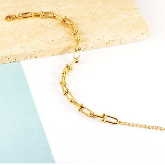 18k plated Gold Chain Bracelet - Picture 3 of 3
